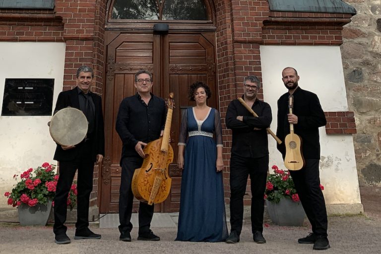 Lee más sobre el artículo La dama del unicornio